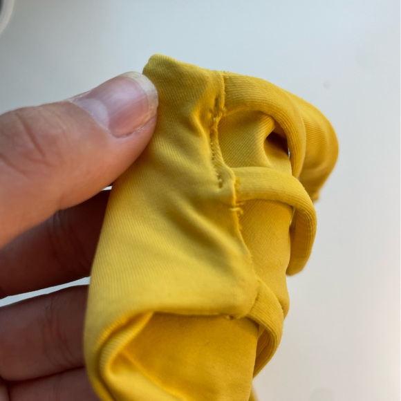 Beautiful Twist Front Bikini Top🌟 - Picture 6 of 6